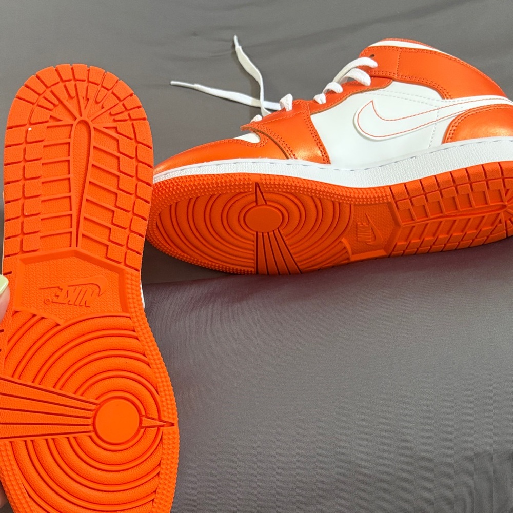 Nike Bright Orange and White High-Tops - Picture 4 of 4
